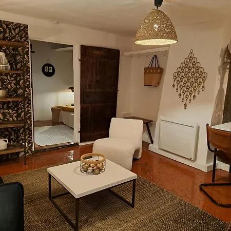 מלון Le Patio De Sophie 3*