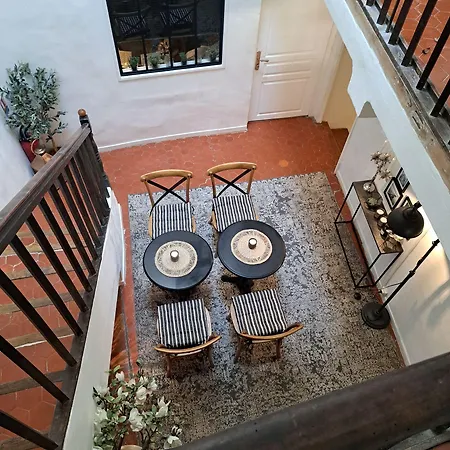 מלון Le Patio De Sophie סיסטרון