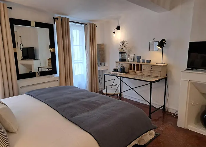 Le Patio De Sophie 3* Sisteron